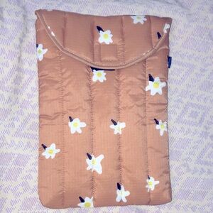 Floral Quilted Laptop Pouch